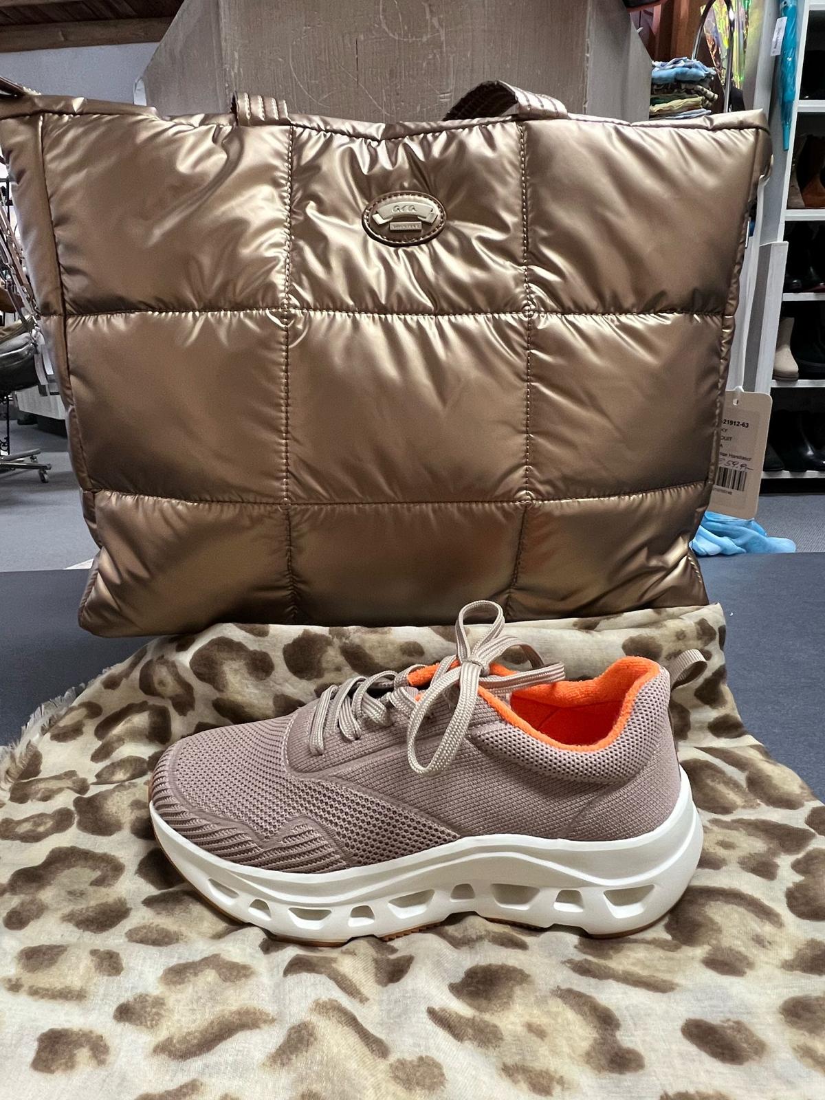 Damenschuhe bei Schuhhaus Öfner in Zirl - Bild 6